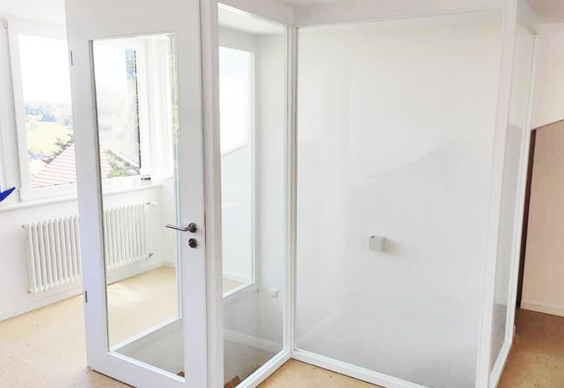 OS Wohnkonzept steht für hochwertige, maßgeschneiderte und passgenaue Möbel, die langlebig, robust und wirkungsvoll Ihr Zuhause verschönern und aufwerten. Unsere begeisterten Kunden kommen aus der Rhein-Neckar-Region, rund um Karlsruhe, Pforzheim, Mannheim, Heidelberg, Walldorf, Ludwigshafen, Baden-Baden, Ettlingen, Sinsheim, Bruchsal, Hockenheim, Schwetzingen.